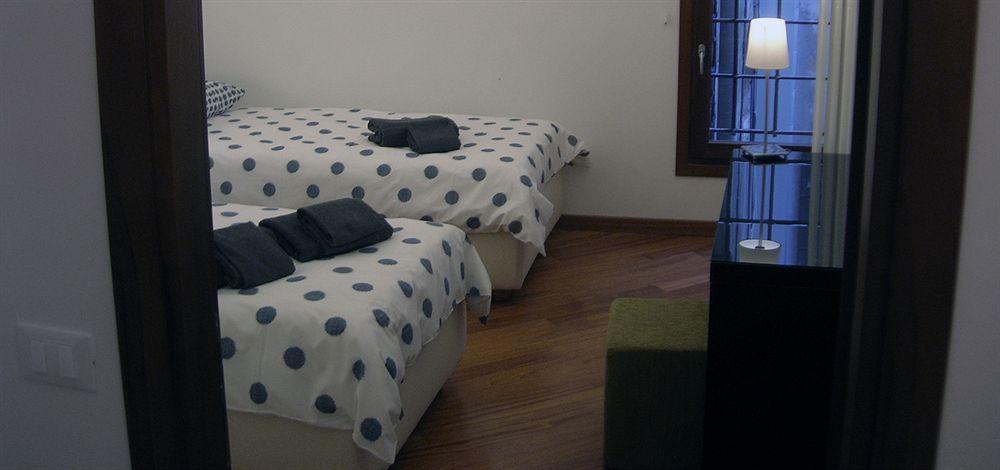 Sarai Apartments Venice Luaran gambar
